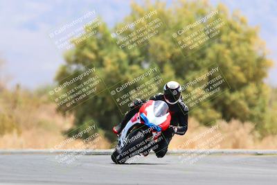 media/May-15-2022-SoCal Trackdays (Sun) [[33a09aef31]]/Turn 7 (1145am)/